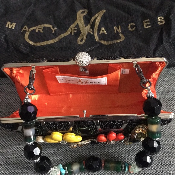 Mary Francis NWOT embellished purse/wristlet/ - Picture 3 of 5
